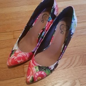 Floral Pumps